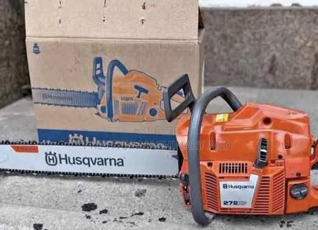 Husqvarna 272XP Chainsaw - 1