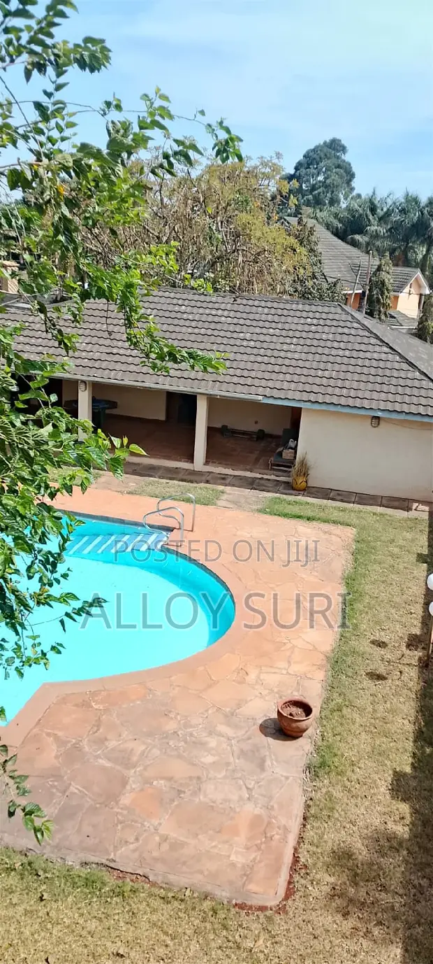 Maisonette ya Vyumba 5 Inauzwa Nyari Estate, Kitisuru - 1