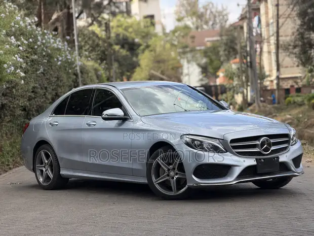 Mercedes-Benz C200 2016 - 1