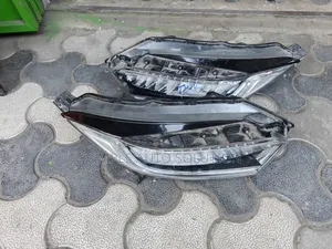 Honda Vezel Headlights (2018-2020)