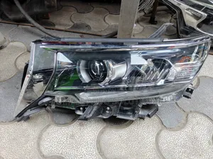 Taa za Mbele za Toyota Land Cruiser Prado 165 (Kila Moja)