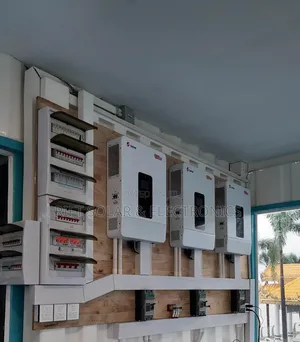 SRNE 12kVA 48V Hybrid Inverter MPPT 150A