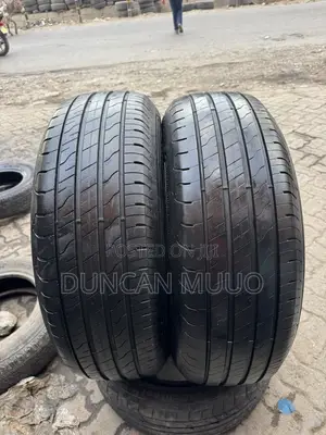 225/65 R17 Goodyear Tyres - Zilizotumiwa Kidogo