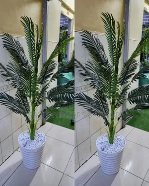 Artificial Palm Plant - 1.5m, Dark Green Leaves