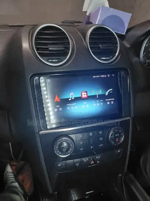 Kifaa cha Android cha Mercedes-Benz ML350