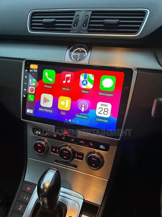 Volkswagen Passat B6/B7 Smart Android Infotainment Head Unit - 1