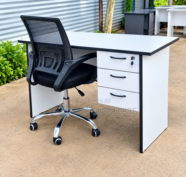Boss Office Products Dawati na Kiti cha Kusomea - 1