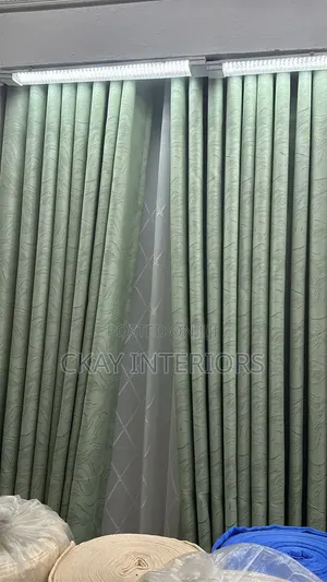 Vitambaa Vipya vya Pazia - Home Interiors