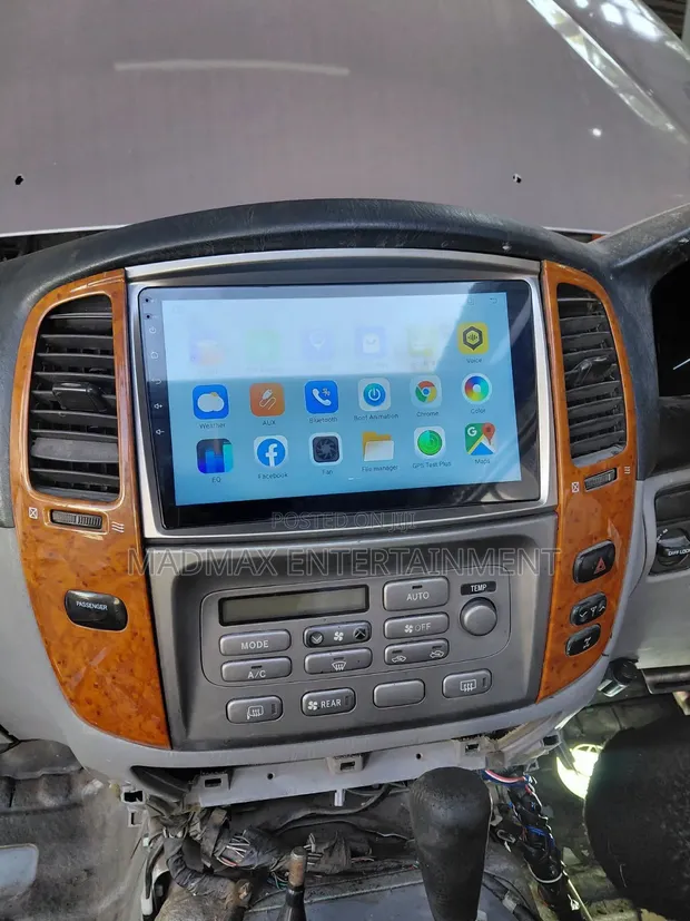 Toyota Land Cruiser LC100 Android Infotainment System - 1