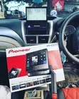 Pioneer AVH-Z7250BT 7-inch Flip-Out Receiver - 2