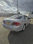 Toyota Crown 2012 Silver - 4