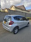 Honda Fit 2013 Silver - 4