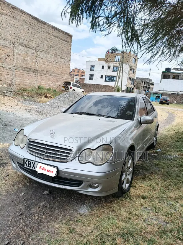 Mercedes-Benz C180 2009 White - 1