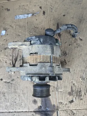 Used Isuzu FRR90 Alternator