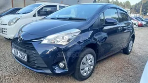Toyota Vitz 2019 Bluu