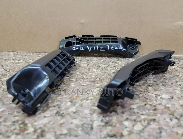 Bumper Side Bracket - Toyota Vitz 2012 (Jewela) - 1
