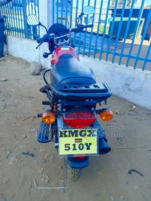 Bajaj Boxer HD 125cc 2025 Red