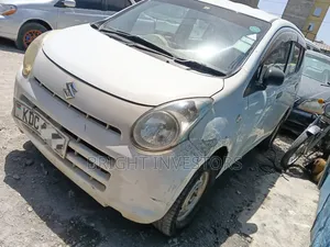 Suzuki Alto 2014 Nyeupe