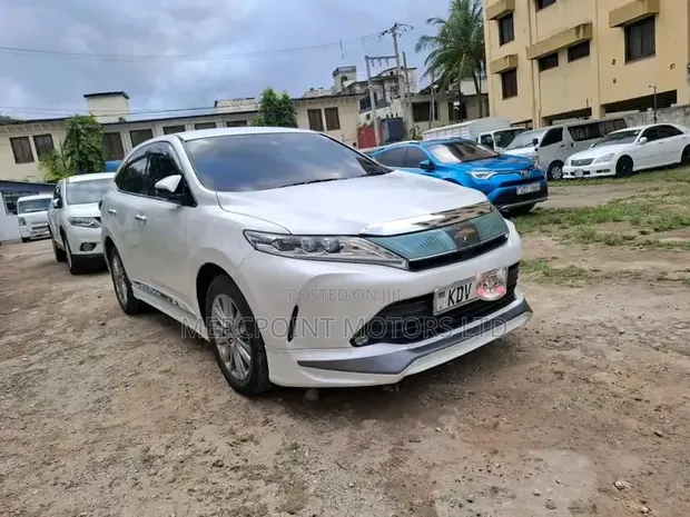Toyota Harrier 2018 Pearl - 1