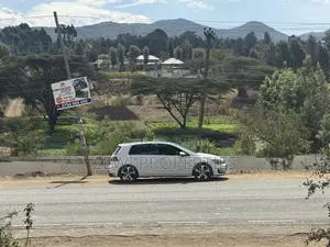 Eka Moja ya Kibiashara Kiserian Inauzwa