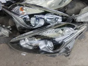 Mataa ya Toyota Sienta 2016 (Kila Moja)