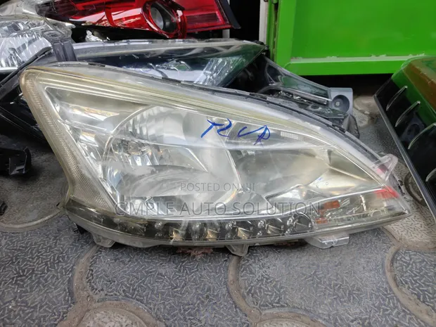 Nissan Sylphy 2013 Headlight (Non-Xenon) - 1