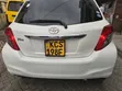 Toyota Vitz 2012 Nyeupe - 2