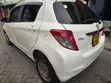 Toyota Vitz 2012 Nyeupe - 3