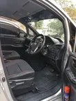 Toyota Noah 2018 Silver - 4