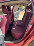 Toyota Vitz 1.3 FWD 5dr 2015 Nyekundu - 4