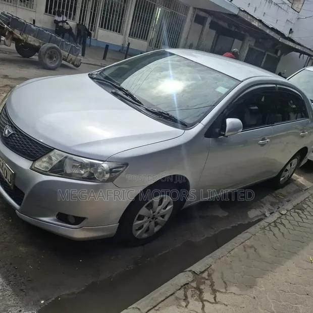Toyota Allion 2011 Nyeusi - 1
