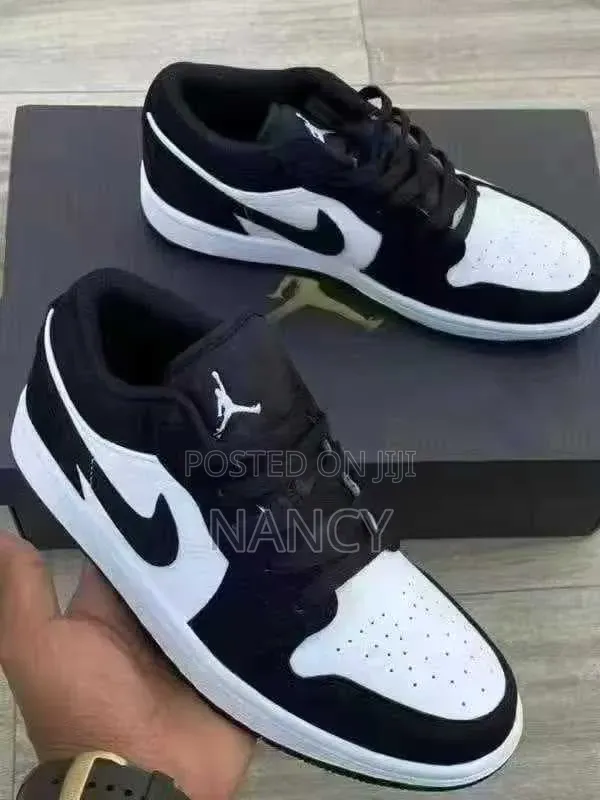 Air Jordan 1 Low Unisex Sneakers - Casual Shoes - 1