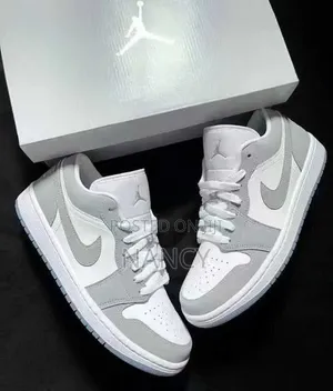 Air Jordan 1 Low Unisex Sneakers - Casual Shoes