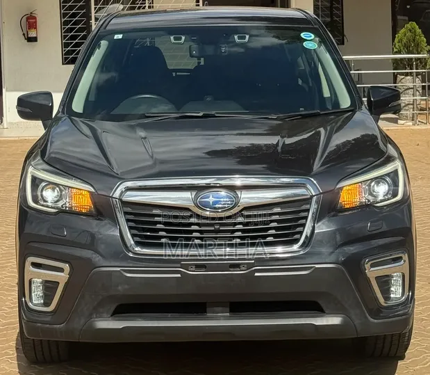 Subaru Forester 2019 Black - 1