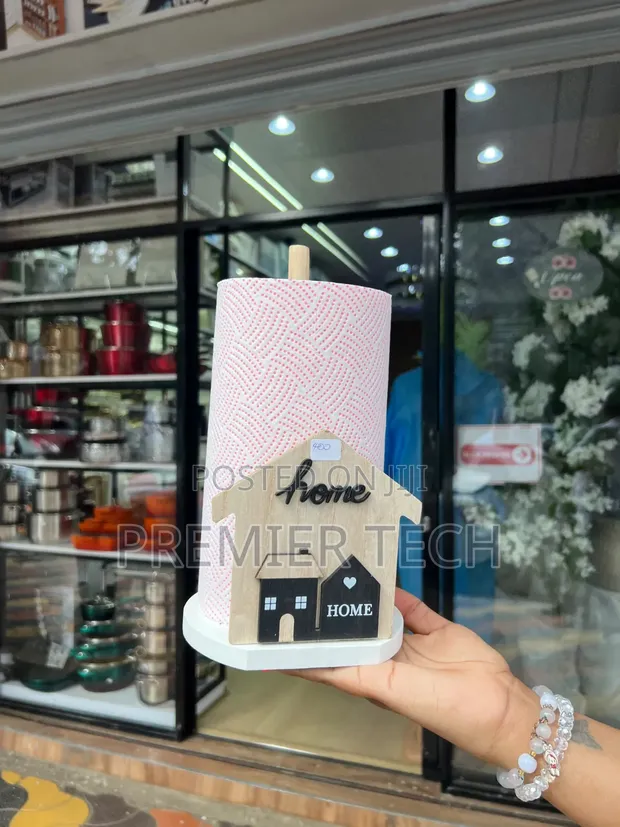 Bamboo Tissue Holder - 1