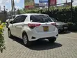 Toyota Vitz 1.3 FWD 5dr 2018 Nyeupe - 5