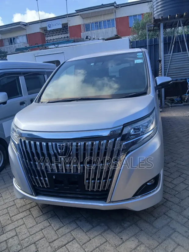 Toyota Esquire 2018 Nyeusi - 1