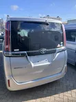 Toyota Esquire 2018 Nyeusi - 3