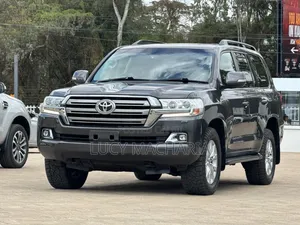 Toyota Land Cruiser V8 2018 Gray