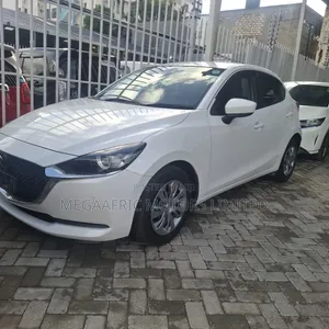 Mazda 2 2020 White