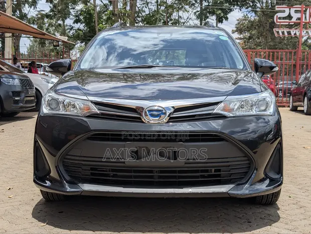 Toyota Corolla Fielder 1.5 Hybrid FWD 2020 - 1