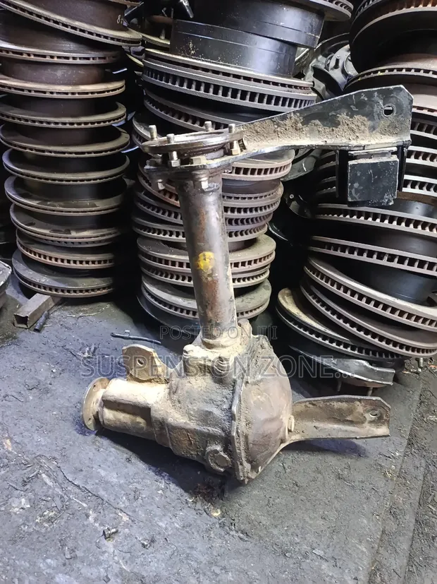 Mitsubishi L200 Old Model Front Differential - 1