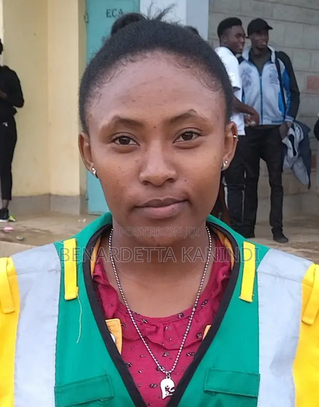 Mtafuta Kazi ya Huduma za Hoteli - Benardetta - 1