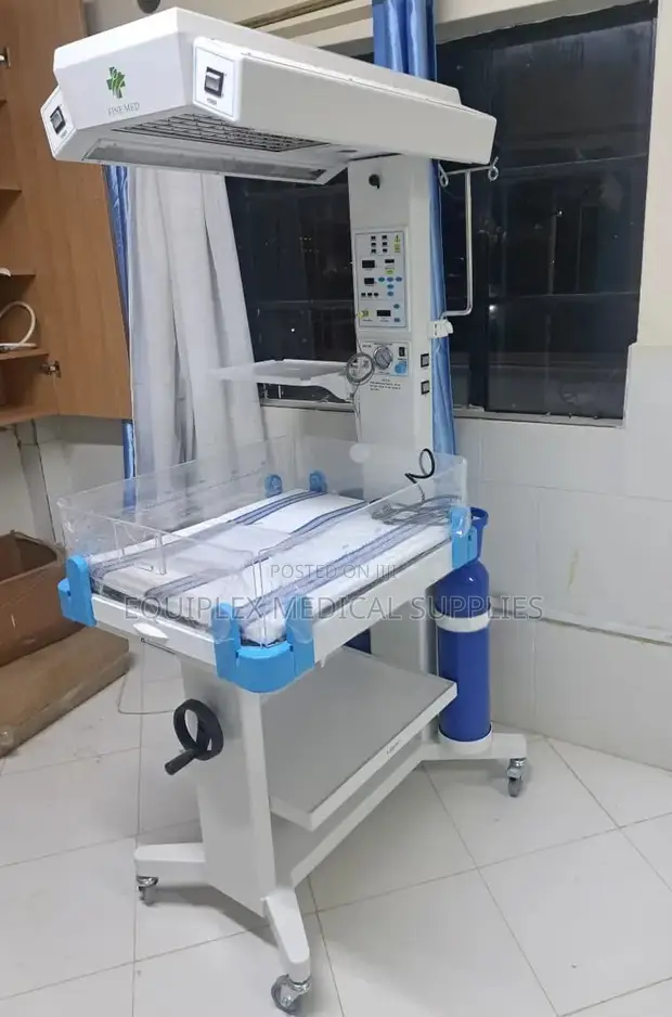 Neonatal Positive Pressure Ventilator / Resuscitaire - 1