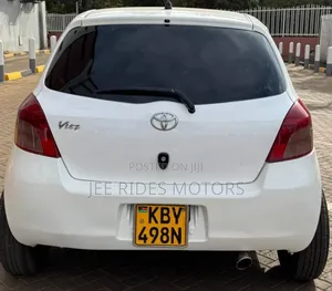 Toyota Vitz 2007 Pearl