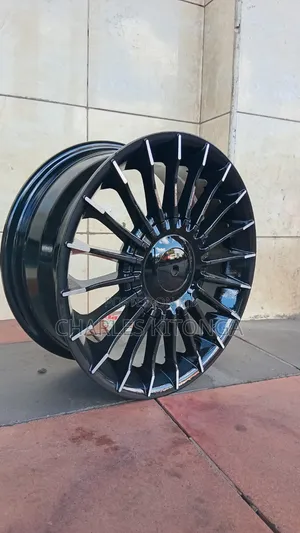 Size 14/8/100/114 Semi-Offset Universal Rims