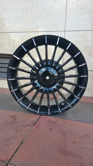 Size 14/8/100/114 Semi-Offset Universal Rims