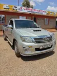 Toyota Hilux 2014 Silver - 1