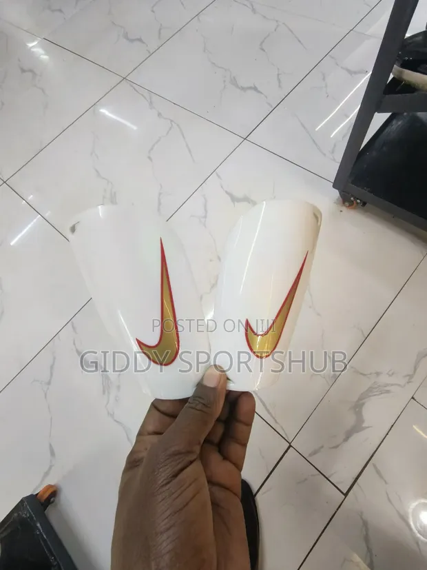 Nike Shinguard Nyeupe - 1