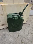 Jerrycan ya Chuma ya Mafuta na Spout 20L - 2
